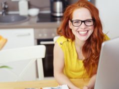 fashion-girl-working-red-head